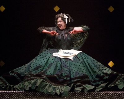 Harriet Harris Photo